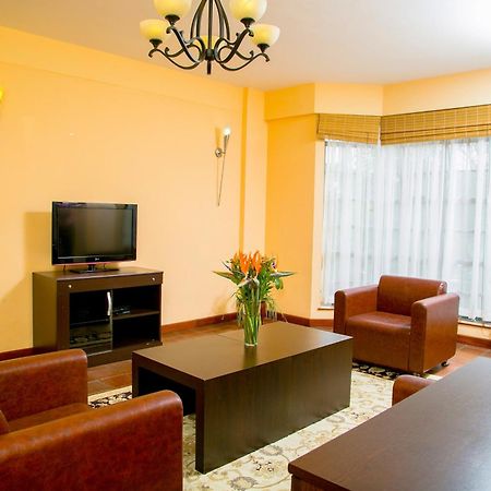 Batians Apartment Hotel Найроби Номер фото